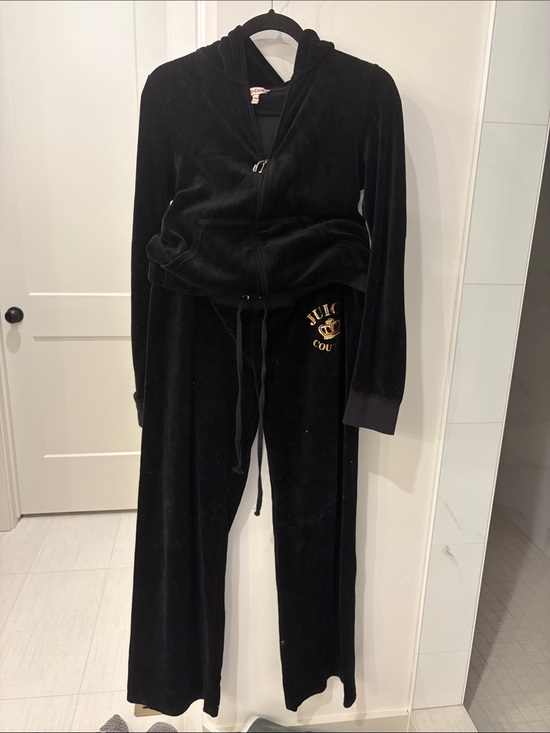 Juicy Couture Pants - Juicy Couture Black Velour Hoodie & Pants Set with Gold Logo